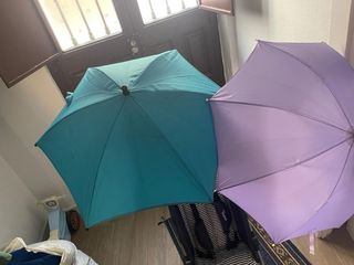 Silla de paseo tipo paraguas + 2 sombrillas