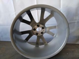 B66474213 llanta mercedes clase r (bm 251) 51650