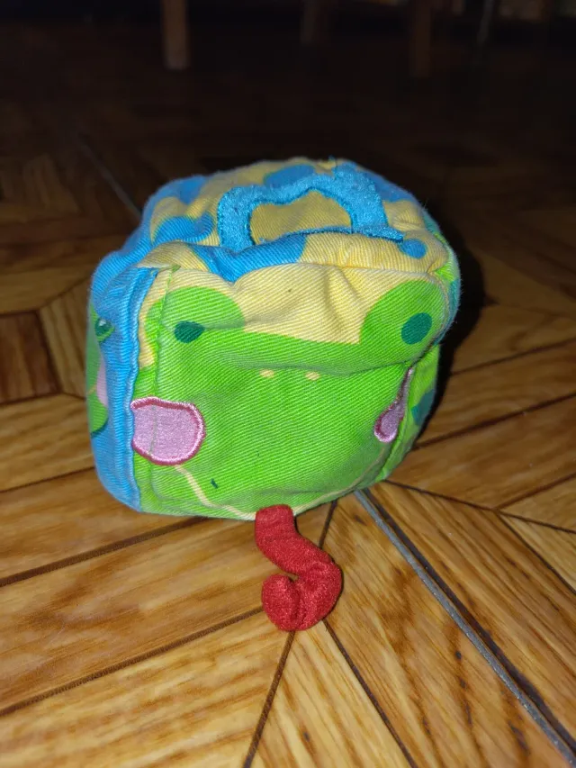 Cubos de tela de animales encajables para bebés