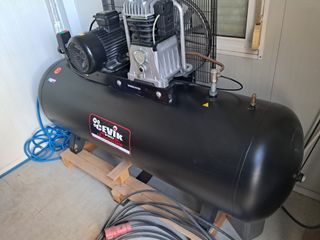 Compresor Aire CEVIK 7.5cv 500L. 11 kg presión