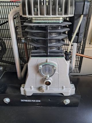 Compresor Aire CEVIK 7.5cv 500L. 11 kg presión