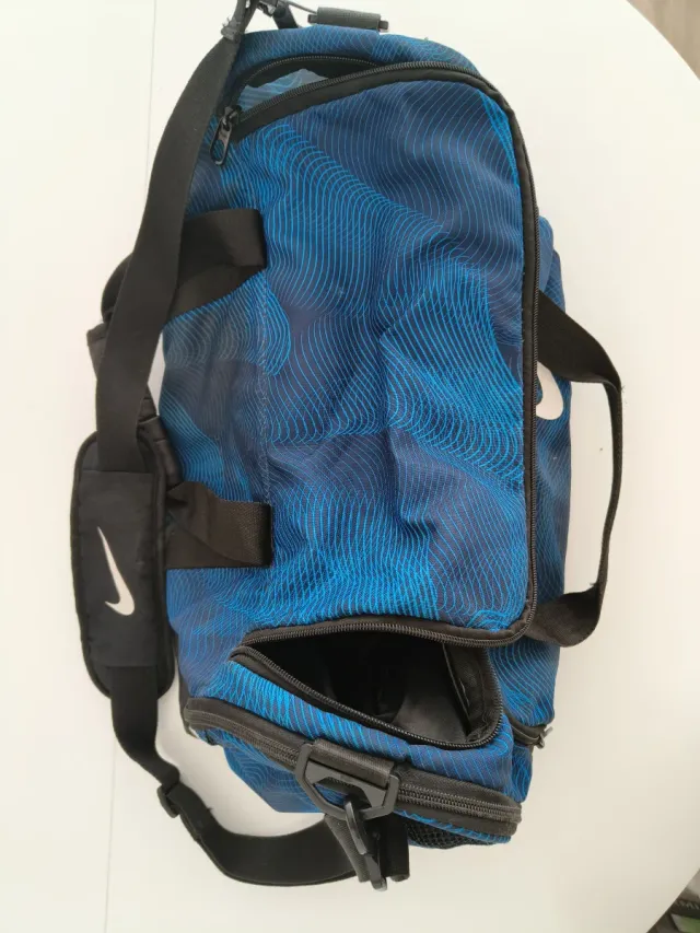 Macuto Nike Azul y Negro