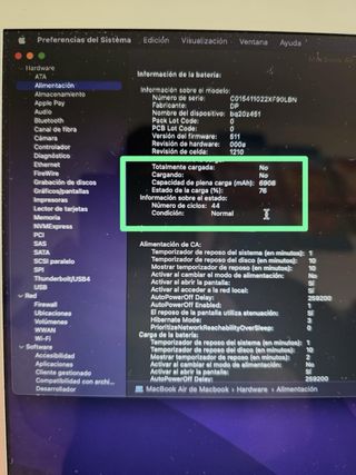 MacBook Air 13 MJVE2Y/A Plata con funda exterior