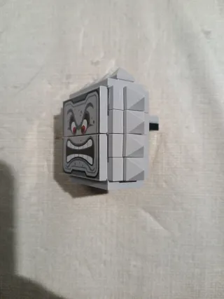 Lego Super Mario Thwomp Pequeno Mar0217 Novo