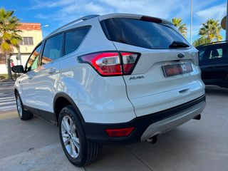 Ford Kuga 1.5 TDCI. Titanium