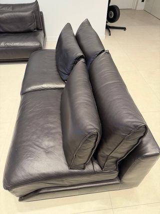 Sofás Natuzzi de cuero marrón (2 unidades)