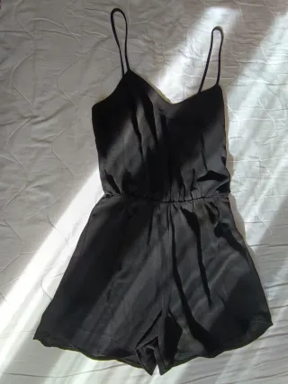 Mono corto negro tirantes