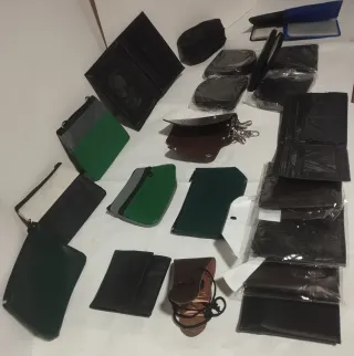 Monederos y carteras varios colores
