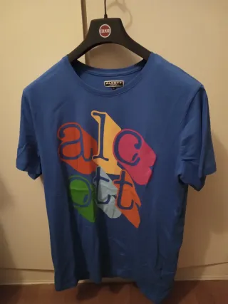 Camiseta Alcott Azul Estampada