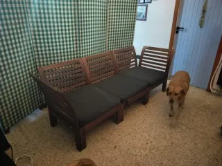 Divano da giardino in legno