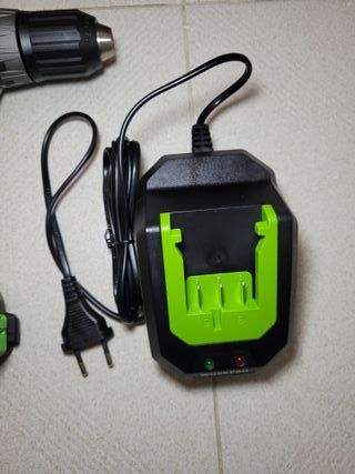 JUEGO DE TALADROS ATORNILLADORES IMPACTO _