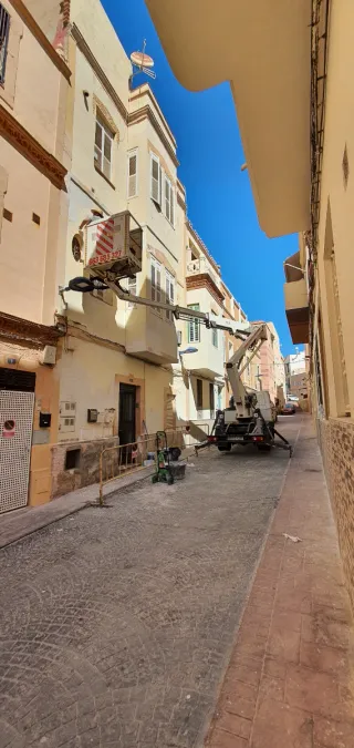 ¡Oportunidad! Vendo Camión Cesta Nissan Cabstar19M