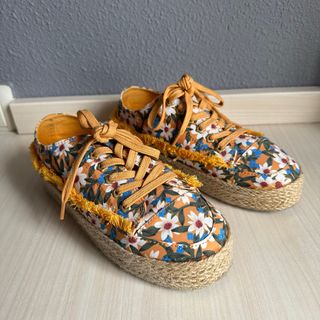 Zapatillas de flores - talla 35 kids
