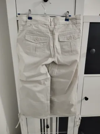 Pantalón corto beige