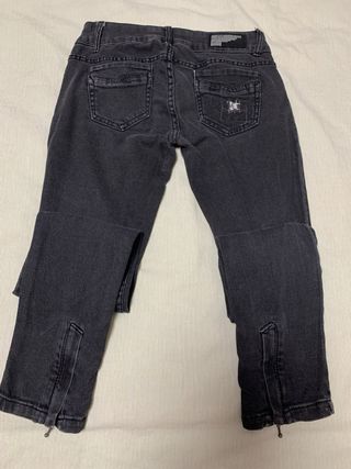 Pantalones vaqueros negros con cremallera