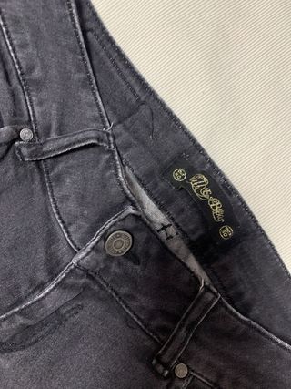 Pantalones vaqueros negros con cremallera