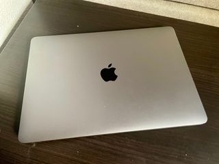 MacBook Air 13” - Gris Espacial