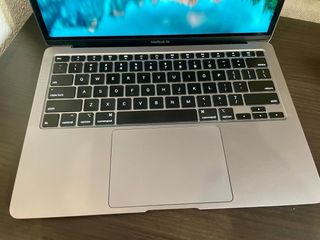 MacBook Air 13” - Gris Espacial