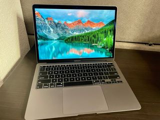 MacBook Air 13” - Gris Espacial