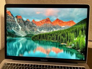 MacBook Air 13” - Gris Espacial