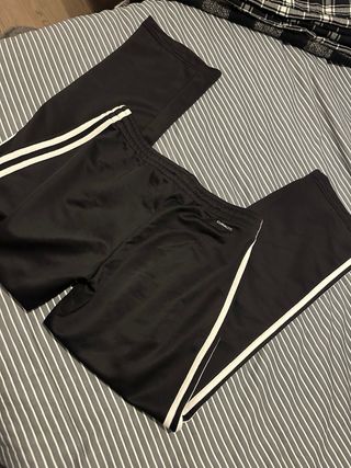 Pantalón deportivo Adidas negro