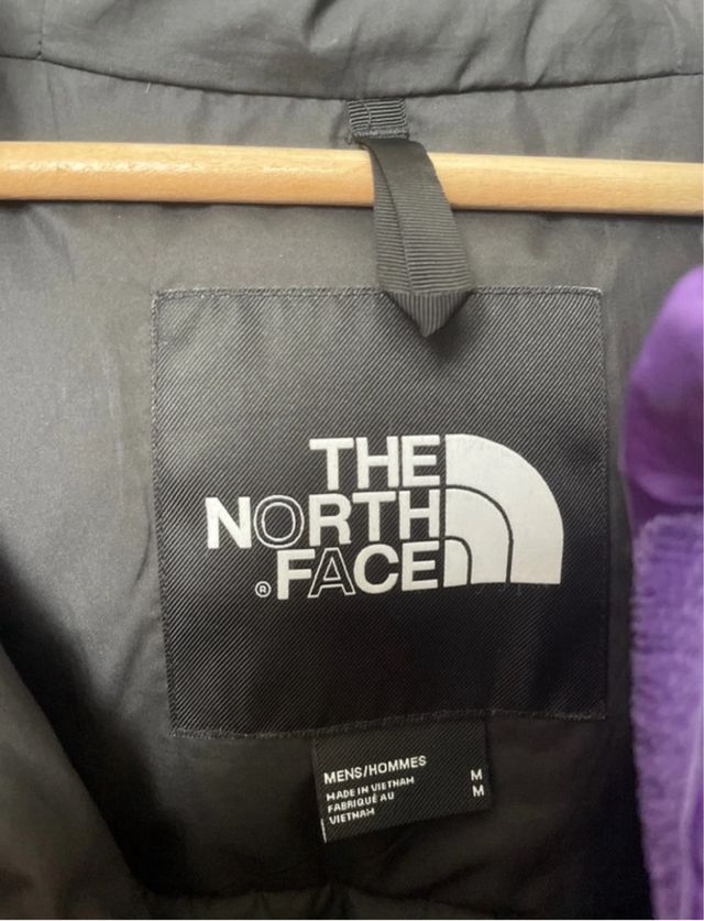 Abrigo plumas morado The North Face con capucha