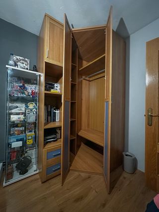 Armario esquinero + estantería