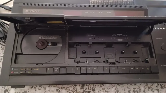 Equipo de sonido Hitachi negro/gris