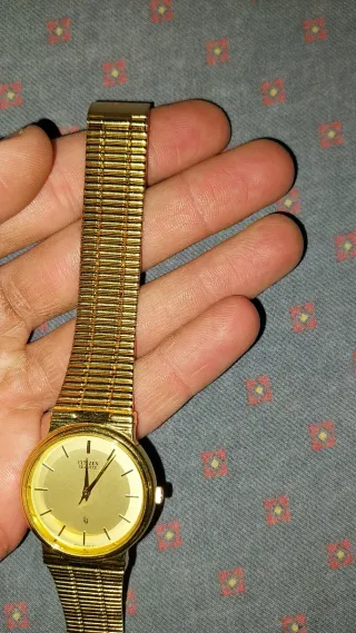 Reloj Citizen Quartz Dorado Hombre o mujer