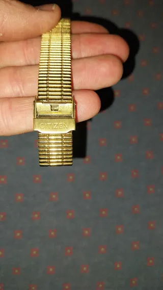 Reloj Citizen Quartz Dorado Hombre o mujer