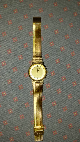 Reloj Citizen Quartz Dorado Hombre o mujer
