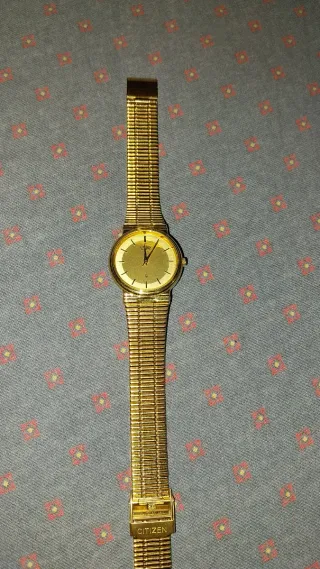 Reloj Citizen Quartz Dorado Hombre o mujer