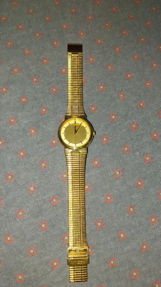 Reloj Citizen Quartz Dorado Hombre o mujer