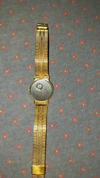 Reloj Citizen Quartz Dorado Hombre o mujer