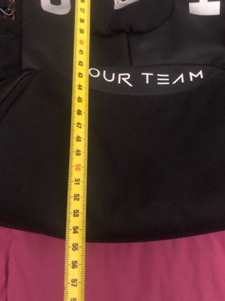 Mochila Head negra y multicolor .