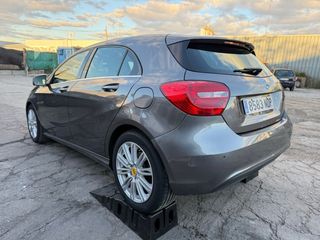 Mercedes-Benz A180 2014