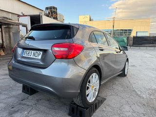 Mercedes-Benz A180 2014