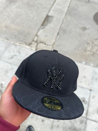 New Era Gorra Beige y Roja Personalizada