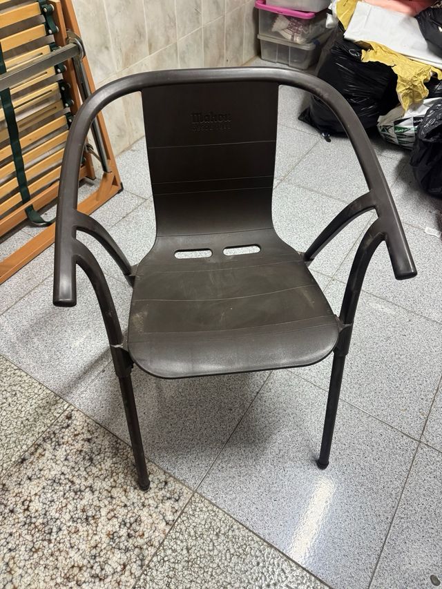 70 Sedie in Plastica Resistente