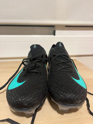 Botas de fútbol Nike Negras y Turquesa