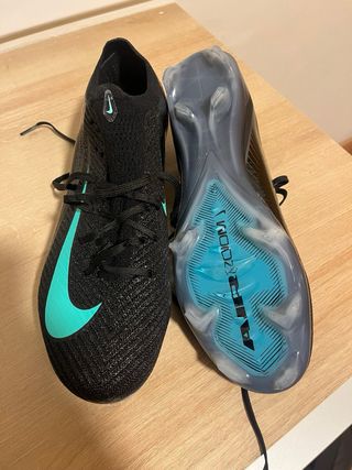 Botas de fútbol Nike Negras y Turquesa