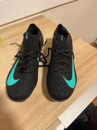 Botas de fútbol Nike Negras y Turquesa