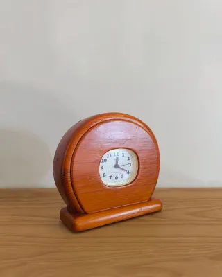 Reloj Casio Mid Century Madera