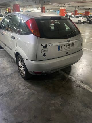 Ford Focus 2000