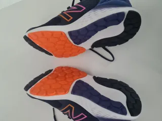 Zapatillas New Balance-W520HE7 Mujer Talla 40