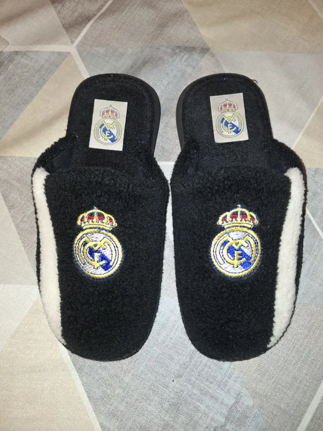 Zapatillas Casa Real Madrid Talla 37 Oficiales