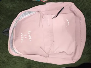 Mochila rosa con frase Today is Happy
