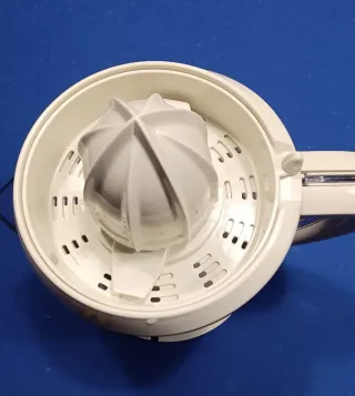 Exprimidor Eléctrico Jata, Jarra Transparente