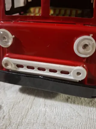 Camioncino BELL in latta con rimorchio