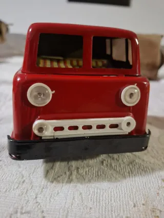 Camioncino BELL in latta con rimorchio